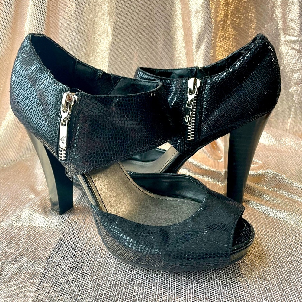 Black heels
